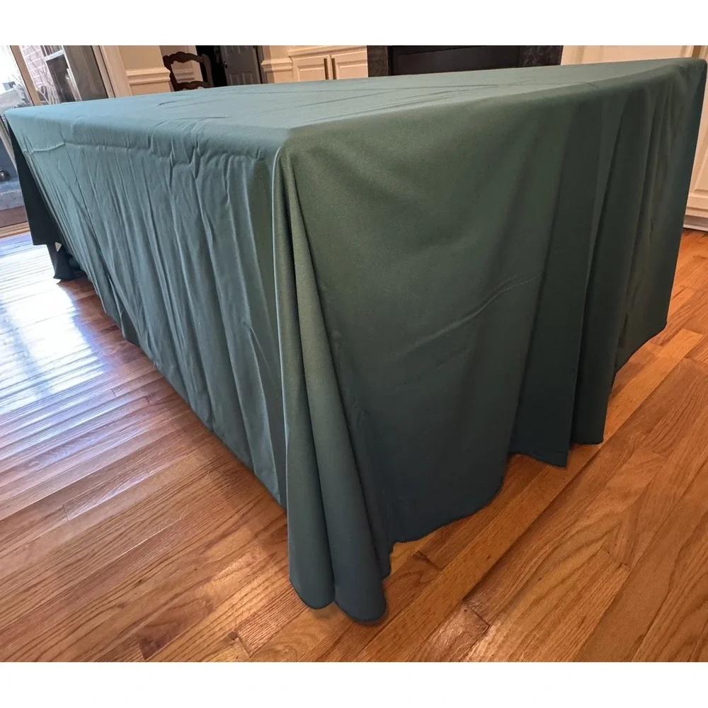 Lot of 5 High-End Tablecloths – 3 LogoSkirt Banquet + 2 Vintage‎ Highland  Golf